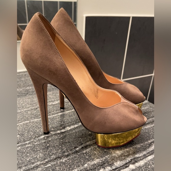 Charlotte Olympia Pumps - Picture 2 of 6